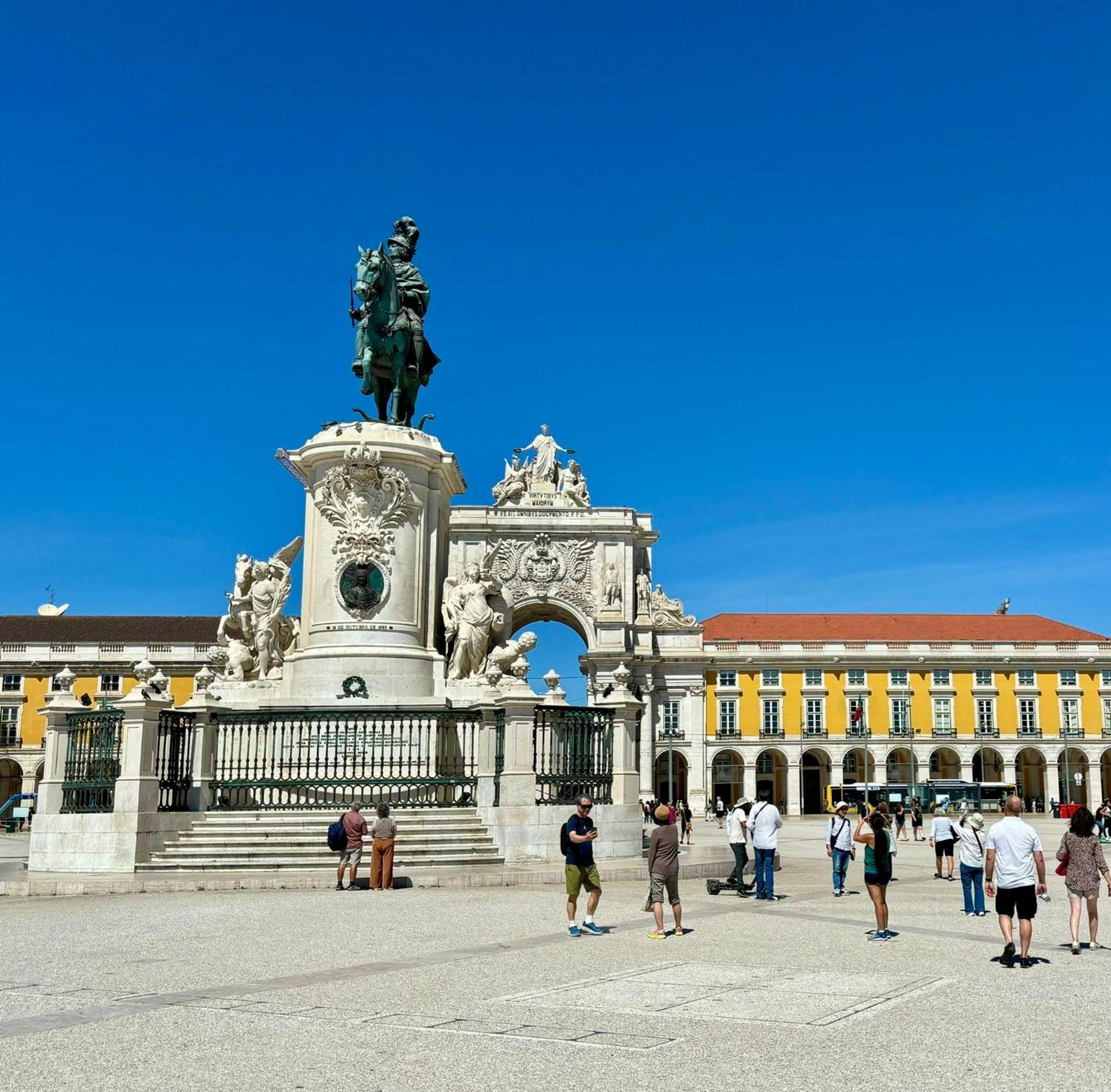 Praca Do Comercio Romantic Apartment * Lisbon